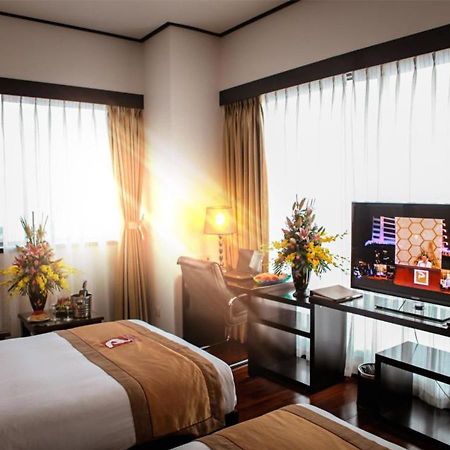 Halong Palace Hotel Ha Long Zewnętrze zdjęcie