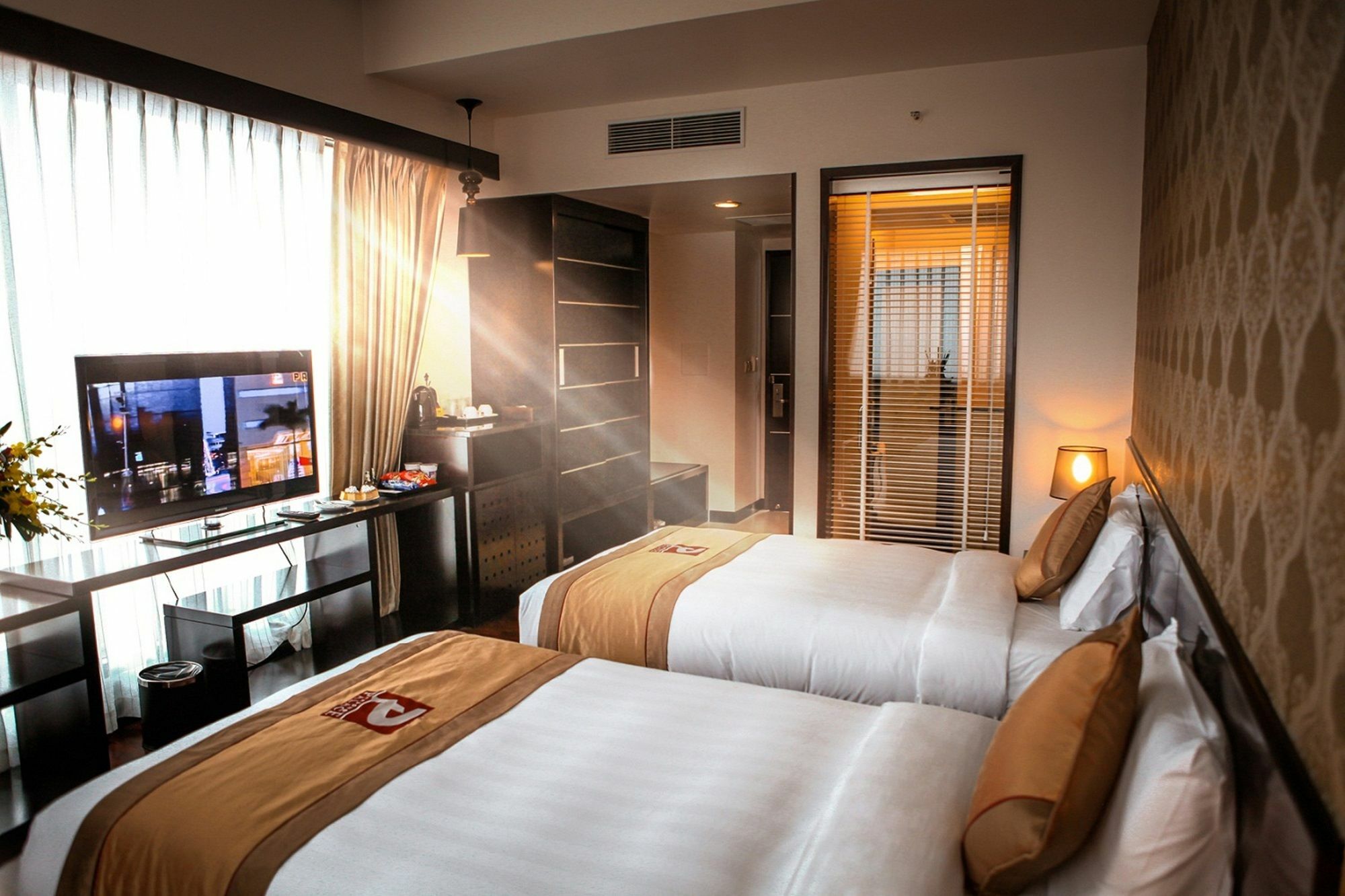 Halong Palace Hotel Ha Long Zewnętrze zdjęcie